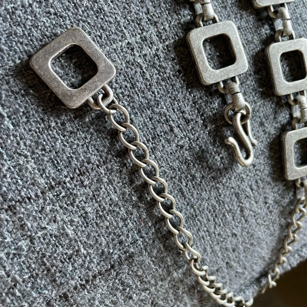 Chain belts - Picture 3 of 3